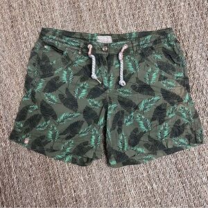 G. I. G. A. Dx Women's Hiking Swim Cover Shorts 44/14 Green Leaves
